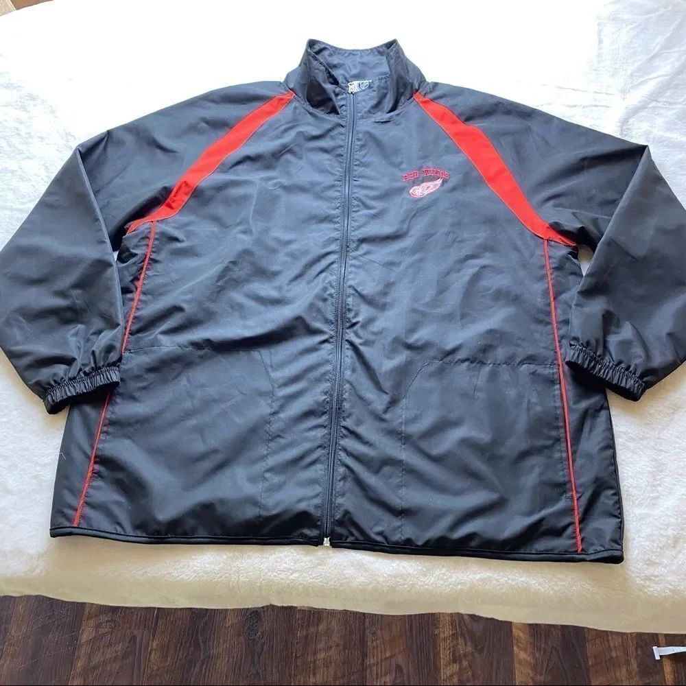 NHL Red Wings Windbreaker Style Jacket Black and Red Size Large